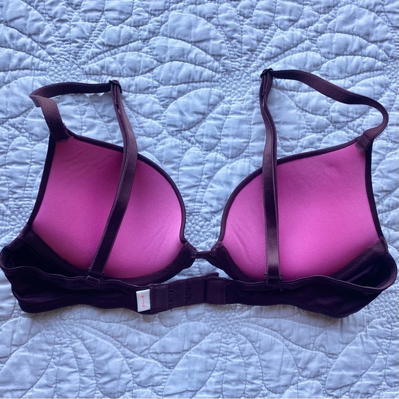 Wear Everywhere Push-Up Bra from Victoria Secret PINK - Picture 2 of 4